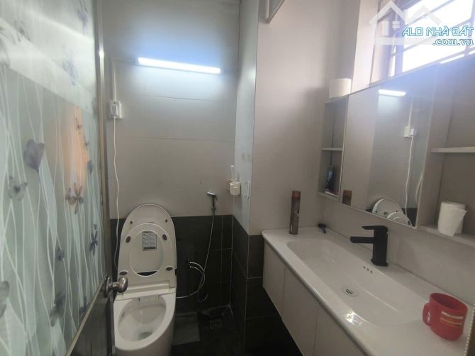 BÁN NHÀ ĐẸP TẠI VIỆT HƯNG – LONG BIÊN – DT: 71, GIÁ: 3.8 TỶ, CÓ RA LỘC. - 2