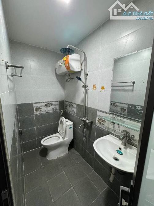 Đại Mỗ - Từ Liêm - NHÀ MỚI Ở LUÔN - SỔ NỞ HẬU - 31.6m2 - 4 tầng - 6.9 Tỷ - 2