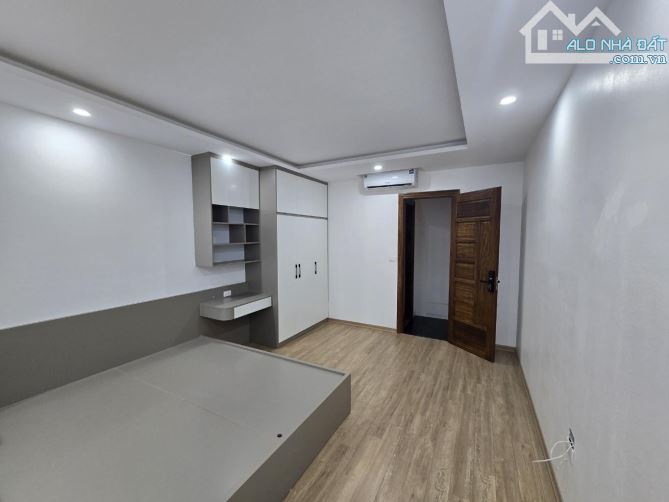 Bán nhà Xuân Đỉnh, DT 39m, MT 5m, tặng nội thất đẹp, lô góc thoáng sáng, gần công viên - 2