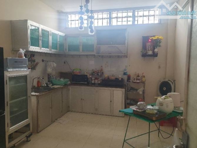 BÁN NHÀ 2 TẦNG - Ô TÔ VÀO NHÀ - SÁT MT LÝ PHỤC MAN - 213m2 - NGANG 6,5m - SHR - 2