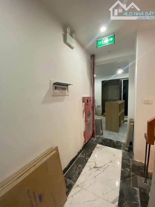 Phú Đô - Toà CHDV Xây Mới - 11 phòng - PCCC Đủ- 42m2 - giá 12.3 Tỷ - 2