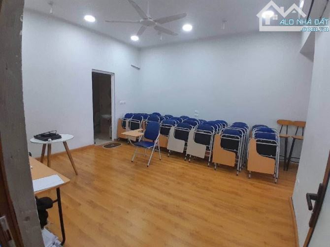 Tố Hữu - Tòa CT1 - C14 Bắc Hà -Bộ Công An - 3 Ngủ - 3wc- 132m2 - giá 8.6 Tỷ - 2