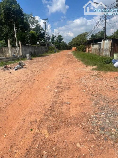 Bán đất thổ cư mặt tiền đường xe container xã Trung An Củ Chi TPHCM, DT: 13x45m. - 2