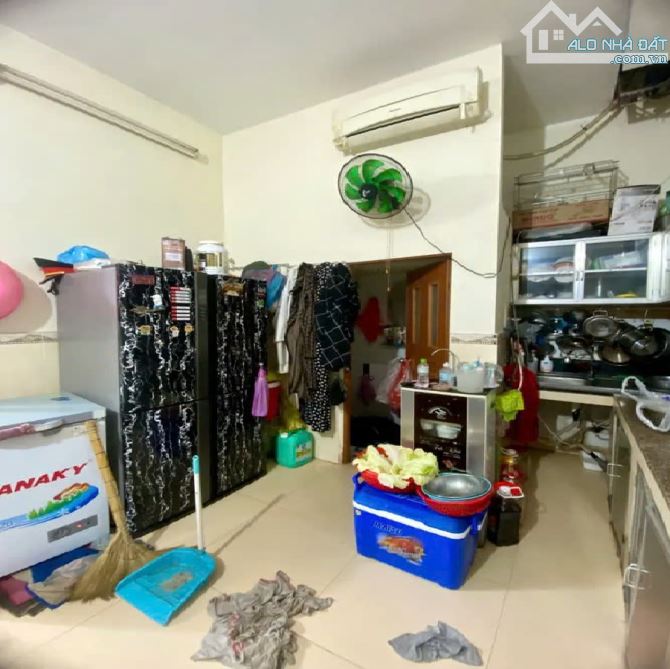 Nhà Cao Thắng – QUẬN 1O – Sổ vuông 5.2 x 11 m - 4 Tầng - Cho thuê 192 tr - Giá 13 tỷ - 2