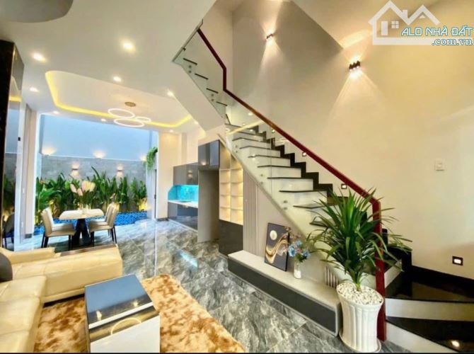 XOAY VỐN LÀM ĂN Bán nhà Đường 3/2,P14,Quận 10-Giá:6tỷ010/69m2(4,6x15m) Sổ đẹp chính chủ - 2