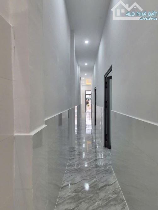 BÁN NHÀ NGUYỄN THỊ BÚP Q12 - 73M2 ( 4.4M X 23M) - HẺM 5M - 4.47 TỶ . - 2