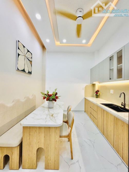 Bán Nhà Gò Vấp - Nhà Đẹp Ở Ngay - 4 Tầng - 42m2 - Full Nội Thất - Nhỉnh 5 Tỷ TL - 2