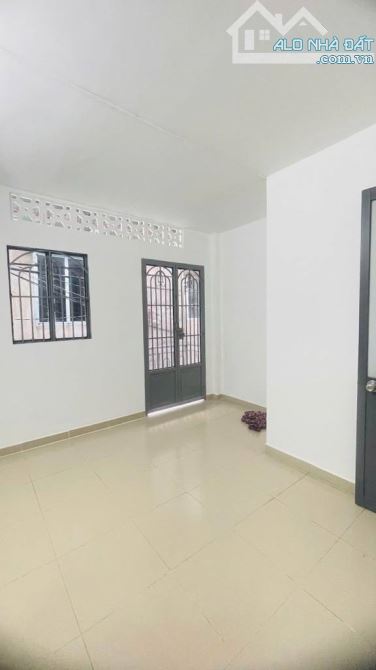 Nhà 22m2, 2 tầng, gần mặt tiền đường Âu Cơ, Tân Phú, chỉ 3tỷ. - 2