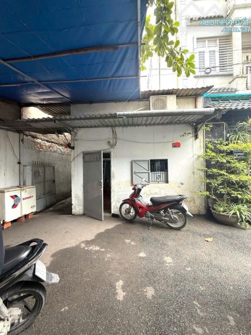 BÁN DÃY NHÀ TRỌ BÙI VĂN NGỮ Q12 - 86M2 ( 5.6M X 16M) - HẺM XE HƠI - 4.17 TỶ. - 2