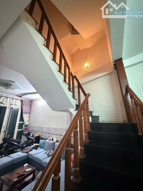 🏡 NHÀ 3 TẦNG – KIỆT Ô TÔ – GẦN MẶT TIỀN HOÀNG THỊ LOAN – 69 m²💰 Chỉ hơn 3 đồng - 2