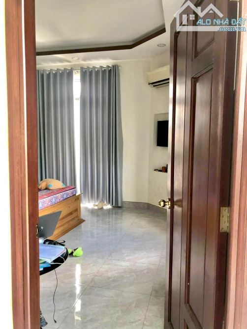 Góc 2 mặt tiền gần chợ Vườn Lài, ĐH Nguyễn Tất Thành, Q12. 12*17m, 4tầng, chỉ 8.8tỷ - 3