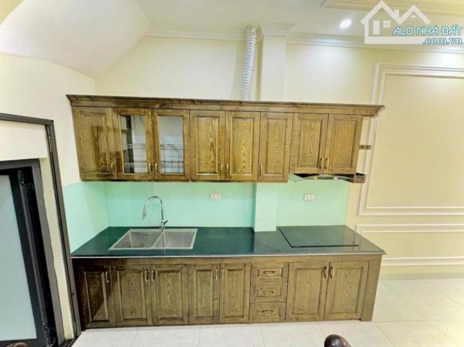 Bán nhà Nguyễn Đức Cảnh. Mặt ngõ - 6 tầng mới keeng. Ngõ thông - kinh doanh - VF3 đỗ cửa. - 3