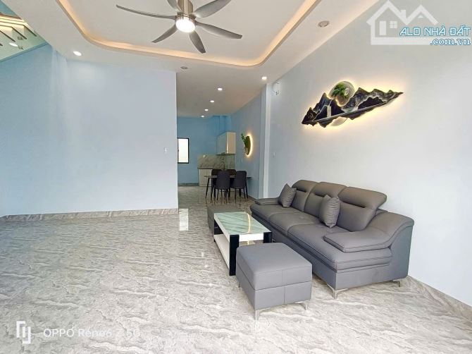 BÁN NHÀ 2 TẦNG MỚI THỊ TRẤN DIÊN KHÁNH,SÁT BÊN ĐƯỜNG TRẦN BÌNH TRỌNG - Vị trí: Cách Đồng K - 3