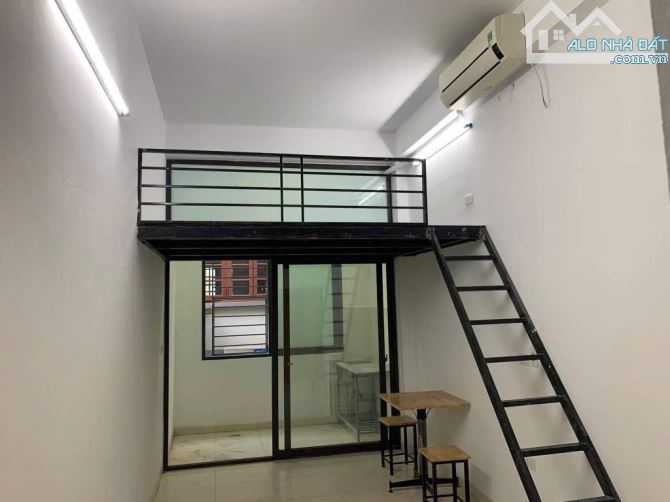 🏠 Diện tích 107m²– 8 tầng, gồm 26 phòng khép kín 🚘 Thang máy – gara – vị trí “hoa hậu” - 3