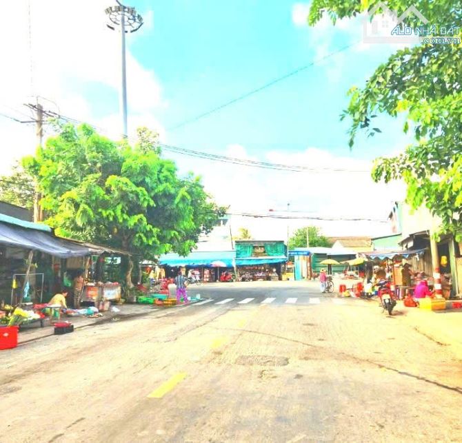 Hàng Thơm, 171m2 đất thổ cư 8x 20m view kênh, chỉ 590tr - 3