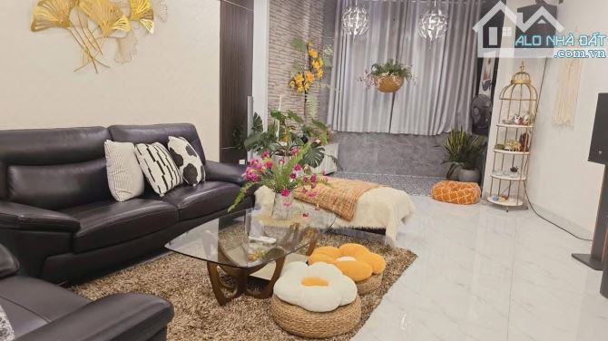 BÁN TOÀ VĂN PHÒNG LÔ GÓC VIP PHỐ NGUYỄN KHÁNH TOÀN-CẦU GIẤY-111M2 8T MT 23M-GIÁ 68.8 TỶ - 3