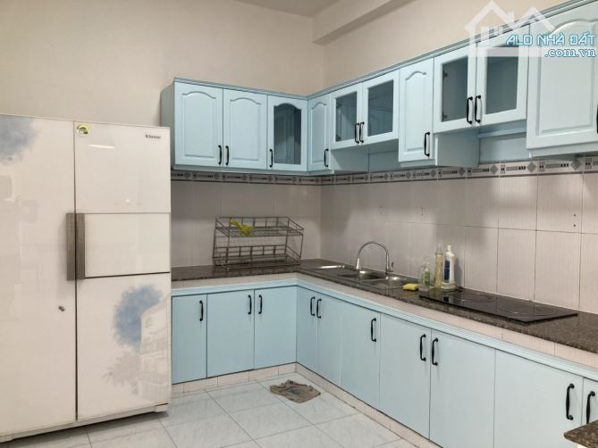 Bán chung chư Lê Thành, gần Đại Lộ Võ Văn Kiệt, 81m2, 2PN, 2WC, chỉ hơn 2 tỷ - 3