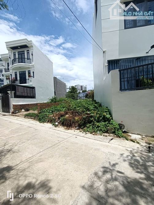 BÁN LÔ ĐẤT HẺM  ĐƯỜNG CẦU DỨA PHÚ NÔNG GẦN KHU ĐÔ THỊ VĐT , TP NHA TRANG GIÁ 2,970 TỶ - 3