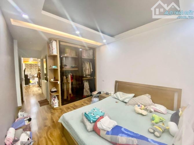Bán nhà đường Tôn Thất Tùng Đại Học Y 40m ra phố Nhà đẹp ô chờ thang máy gần Ngã Tư Sở - 3