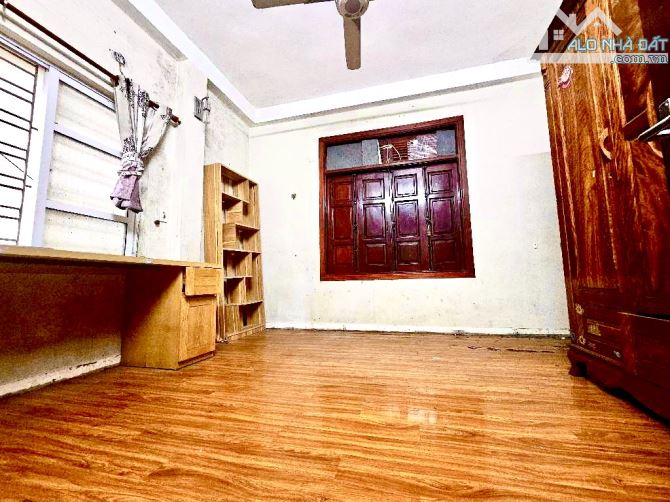 LÔ GÓC 2 MẶT THOÁNG SÁNG,NHÀ DÂN XÂY RẤT CHẮC CHẮN BTCT,  MT 4M 4 TẦNG 5 NGỦ, - 3