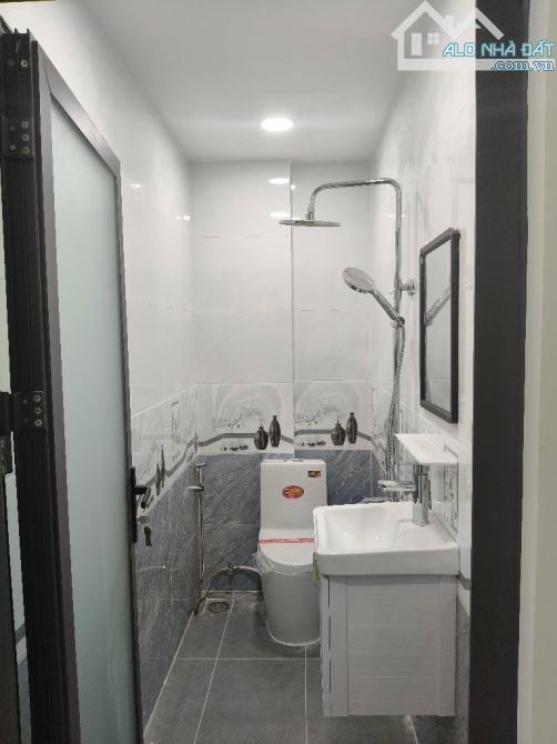 Bán nhà Q12 Thạnh Xuân kế bên chung cư Picity-66M²-Đường xe tải thông nhau- Giá 6.05 tỷ - 3