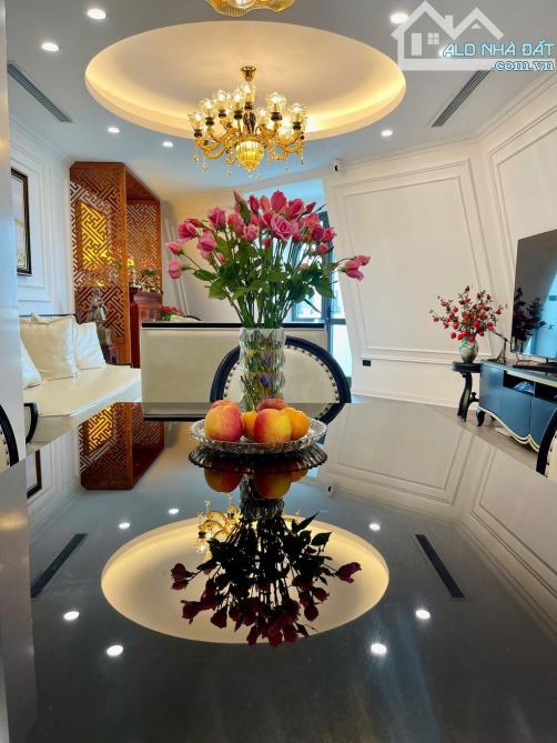 LUXURY KIẾN HƯNG PHÂN LÔ VỈA HÈ - 3