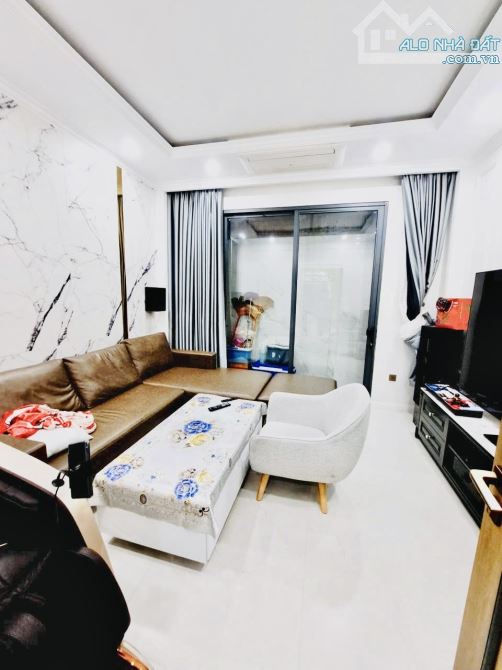 Hậu Giang - Quận 6 - 4 tầng - 4m x 18m - 4PN - Phòng giải trí - Nội thất siêu đẹp - 3