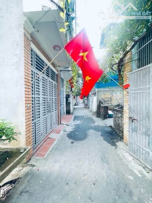Hữu Hưng - Tây Mỗ MẢNH ĐẤT ĐẸP - SỔ HOA HẬU - NGÕ ĐẸP- 61m2 - giá 8.7 Tỷ - 3