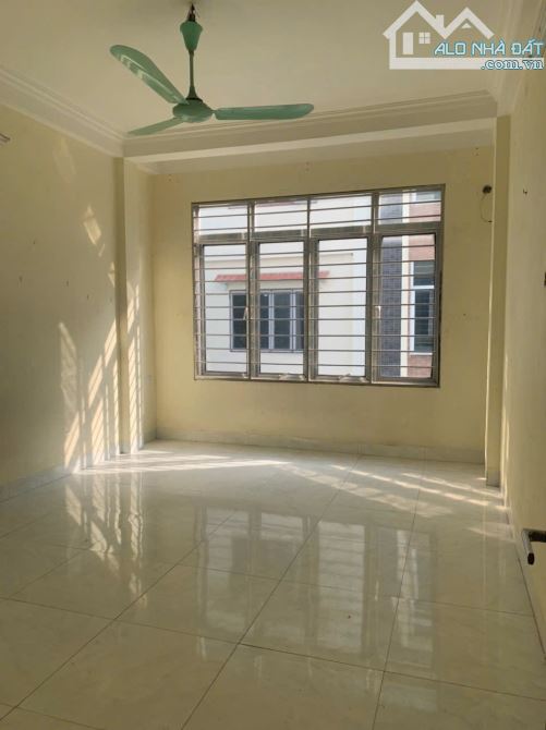 Cho thuê BTLK Đại Thanh, 60m2, 4 tầng, 4 PN làm VPcty, kết  hợp ở gđ, 13 Triệu/tháng - 3