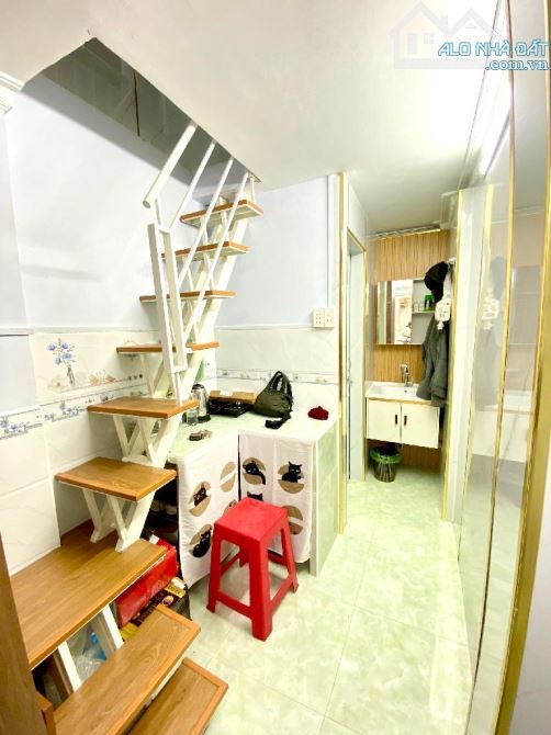 NHÀ NHỎ XINH XĂN NHỈNH 1 TỶ - HỘ KHẨU TRUNG TÂM QUẬN 6 - SHR - KO QUY HOẠCH . - 3
