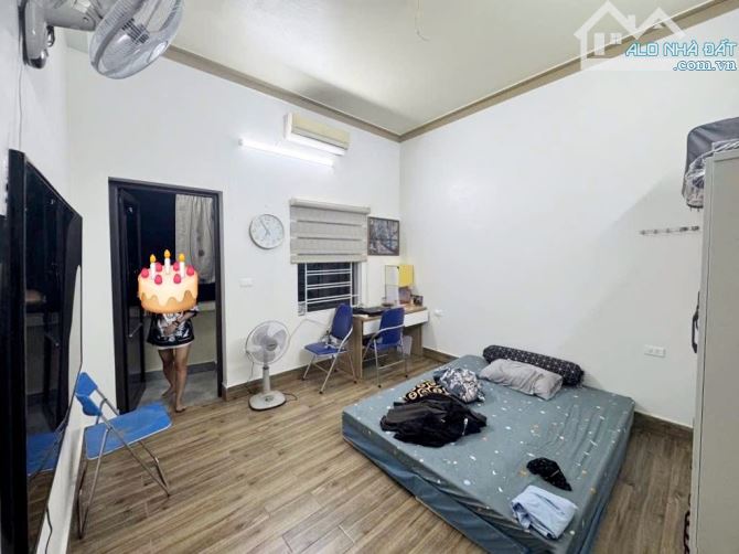 Hot! Nhà 4 tầng Lê Hồng Phong, Quận 10, 4,9x18m - HXH. Giá 16,3 tỷ - gần đường 3/2 - 3