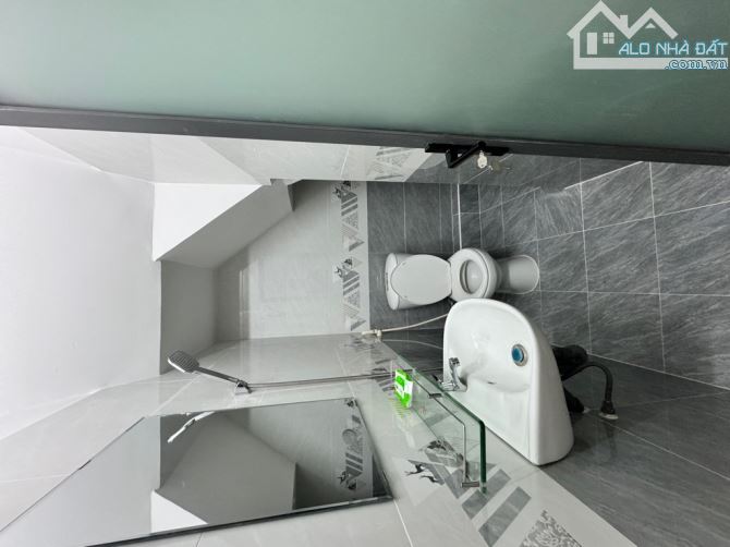 HẺM 6M RỘNG - 45m2 - CMT8 Q10 - 3 TẦNG MỚI – VÔ Ở LIỀN - TỪ 8 T - 3