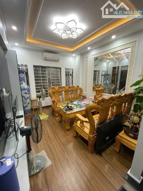 Bán nhà riêng 40m2, phân lô Phan Đình Giót-Dân xây, gần phố, ô tô đỗ cửa - 3