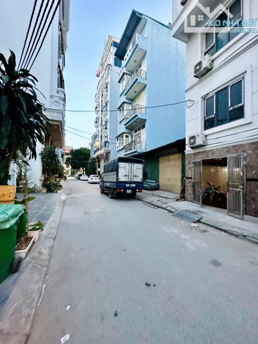 Bán Nhà Dòng Tiền CCMN Lê Quang Đạo 7 Tầng Ô Tô Tránh 23 Phòng Khép Kín Mặt Tiền 7,9M - 3