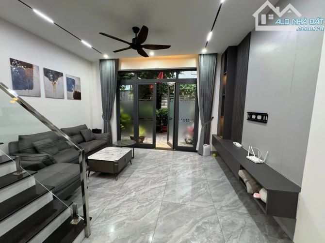 BÁN NHÀ 2 TẦNG 2 MÊ ĐÚC  K HÀ HUY TẬP,MÓNG 3 TẦNG - 3