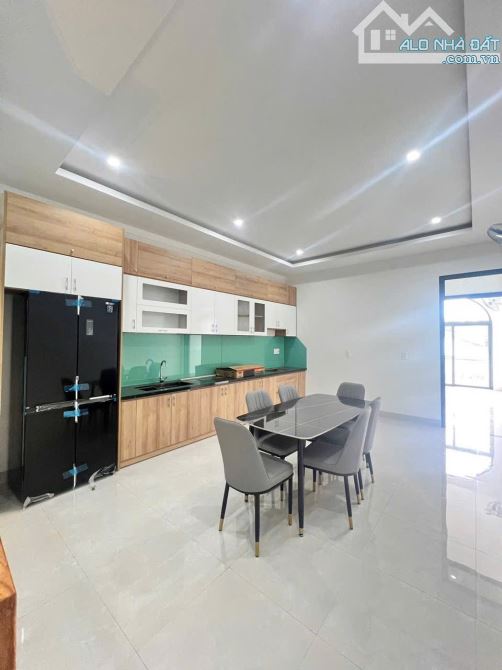 NHÀ 2 MÊ FULL NỘI THẤT HẺM ĐINH TIÊN HOÀNG: GIÁ 3.68 tỷ - 3