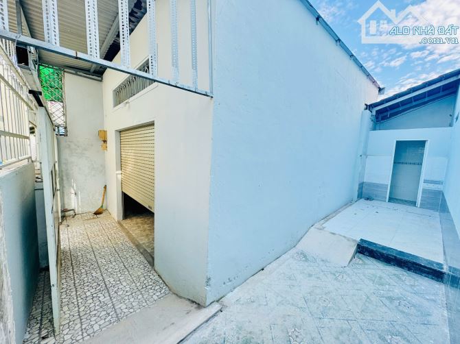 🏡 NHÀ CẤP 4 NGAY CHỢ CẦU – NGUYỄN VĂN QUÁ – SỔ HỒNG RIÊNG – GIÁ CHỈ 4.6 TỶ - 3