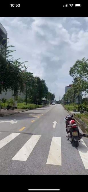 Bán đất Thụy Hòa . Yên Trung . dt 95m . mt 5m . hướng ĐB . giá 2 tỷ 930 - 3