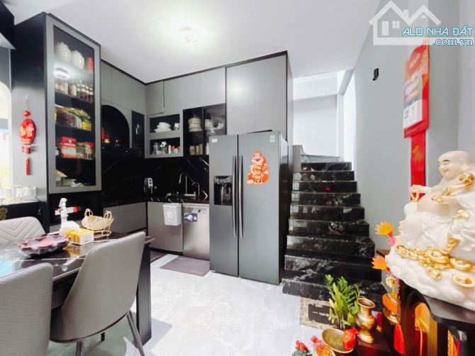 Nhà đẹp long lanh vị trí vip Khu vực Q7 giá chỉ 7toi199 - 3