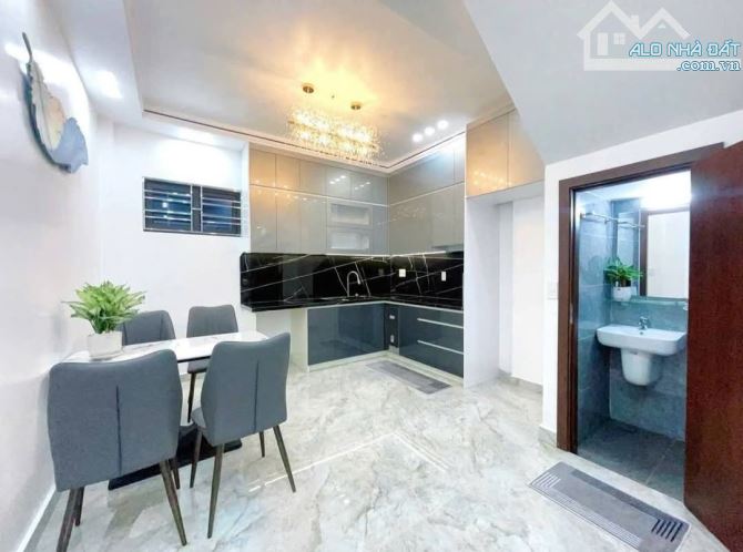 Bán nhà Khúc Thừa Dụ 2, Vĩnh Niệm, Lê Chân, Hải Phòng. 4 tầng, 43m2, 3,69 tỷ. Ngang 4m, ng - 3