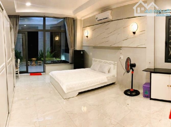 HẺM XE HƠI 7 CHỖ VÔ NHÀ - 7 TẦNG, PHAN XÍCH LONG, PHAN ĐÌNH PHÙNG, NGUYỄN ĐÌNH CHIỂU - PN. - 3