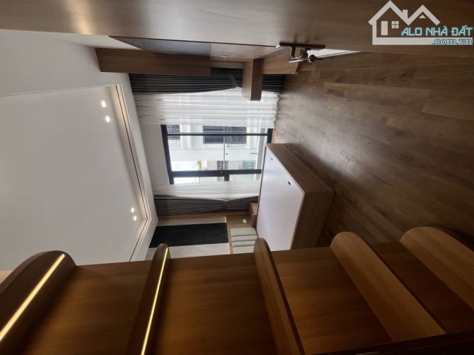 Bán  Nhà PHỐ BỒ ĐỀ THÔNG THOÁNG - OTO - 59M2 x 6TẦNG THANG MÁY NHẬP KHẨU NỘI THẤT SỊN SÒ. - 3