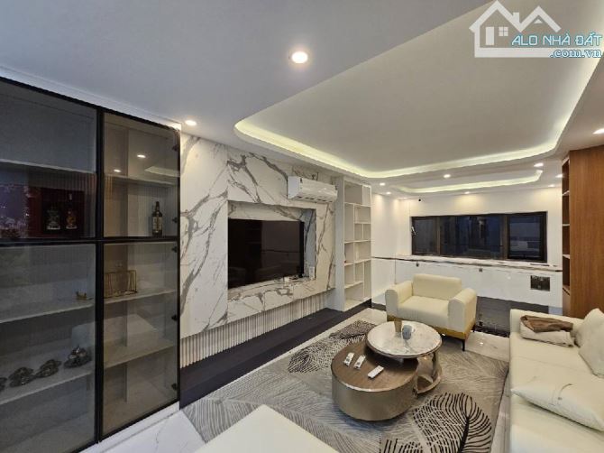 BÁN NHÀ THẠCH BÀN, LONG BIÊN – MỚI KOONG – PHÂN LÔ, VỈA HÈ RỘNG 📐 65M² THANG MÁY - 4