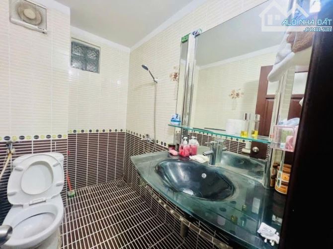 DT 60M CÁCH  ÔTÔ TẢI CHỈ 15M XÂY 5 TẦNG MẶT TIỀN 4,8M GIÁ 14,5 TỶ NGUYỄN TRÃI. - 4