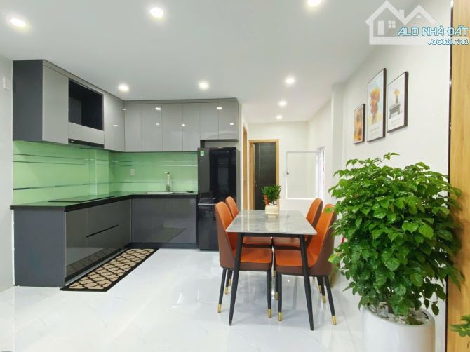NHÀ 2 TẦNG TRUNG TÂM HẢI CHÂU, SÁT KIỆT Ô TÔ HOÀNG DIỆU - 2 MẶT THOÁNG CỰC KỲ ĐẸP - 4