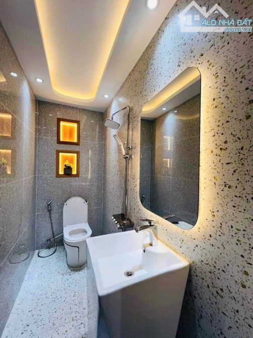 HÀNG NGỘP GẦN CÔNG VIÊN TẦM VU,Nhà(3PN3WC) 3tỷ588 Dt 60m2 vuông vức, Sát mặt tiền Tầm Vu - 4