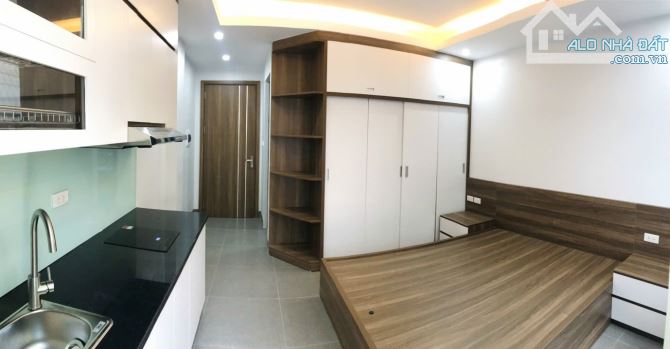 Cho Thuê CCMN 1160 Đường Láng Đống Đa 25m2 Studio Cửa Sổ Ban Công Full Nội Thất Thang Máy - 4