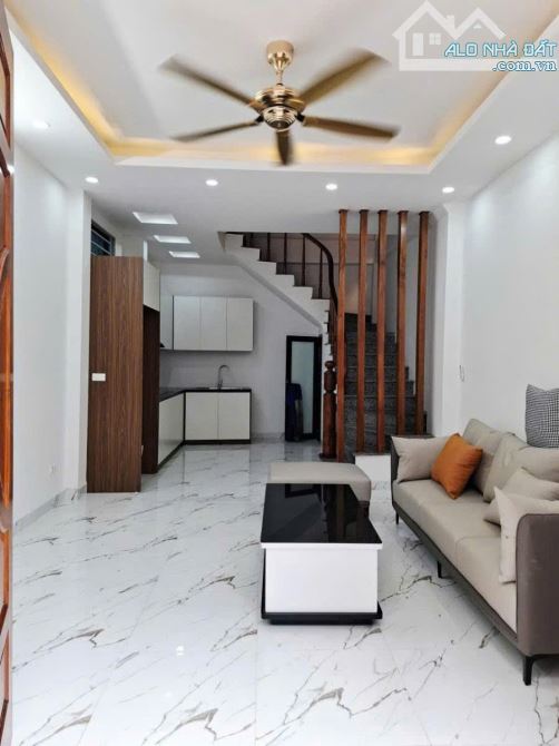 BÁN NHÀ PHỐ  TRUNG KIÊN TÂY TỰU DIỆN TÍCH 33M2 X 5 TẦNG LÔ GÓC Ô TÔ ĐỖ CỬA  SD - 4