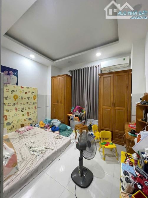 BÁN NHÀ - GẦN LÊ VĂN QUỚI – HẺM 7M THÔNG – 4 TẦNG KIÊN CỐ – Ở & KINH DOANH - (64m2) - 4PN - 4