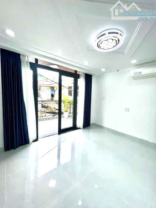 NHÀ ĐẸP 3 TẦNG – FULL NỘI THẤT – TRUNG TÂM Q7 - Gần MT Huỳnh Tấn Phát - 6,6 Tỷ  TL - 4